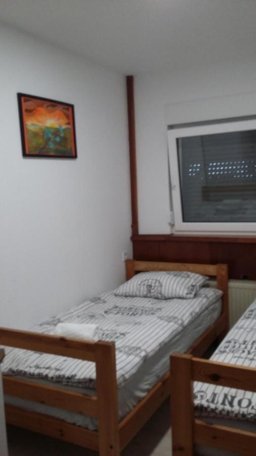 Appartement Apartma Mbm à Križevci pri Ljutomeru Extérieur photo